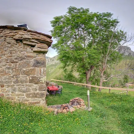 Cabañas con Encanto San Roque de Ríomiera Exterior foto